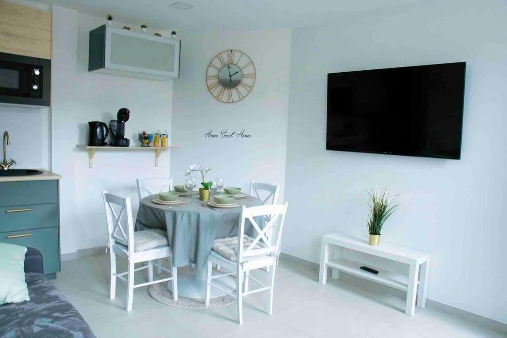 Appartement 5Min Aeroport Cdg Le Mesnil-Amelot Bagian luar foto